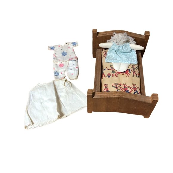 Vintage Doll Bed Wooden Primitive 10"x7"x4.5" Handmade Dollhouse Furniture Rusti - Picture 1 of 12